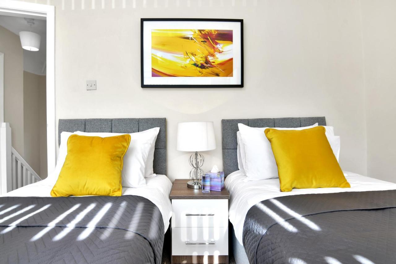 Xclusive Living Stay Near Airport & Nec, The Whitecroft Sheldon  Exterior photo