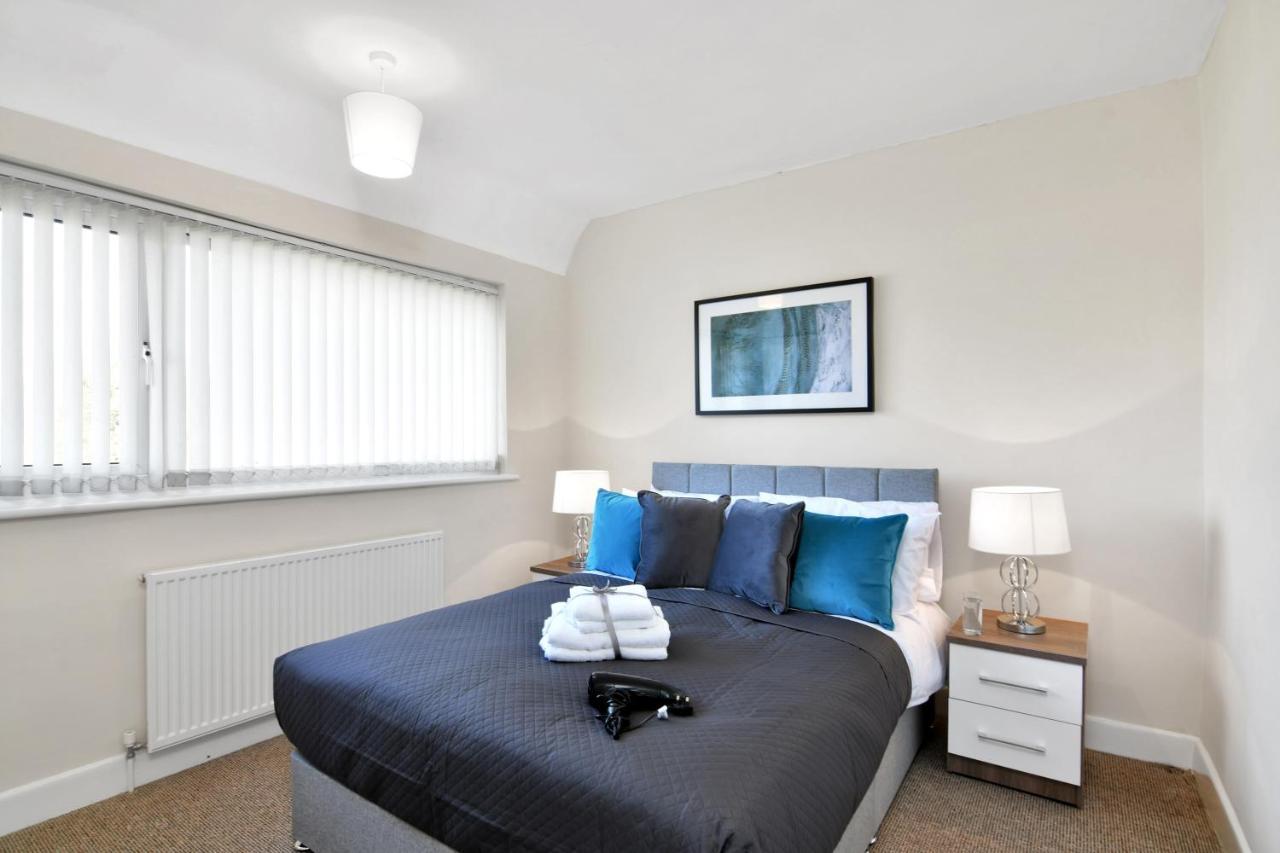 Xclusive Living Stay Near Airport & Nec, The Whitecroft Sheldon  Exterior photo