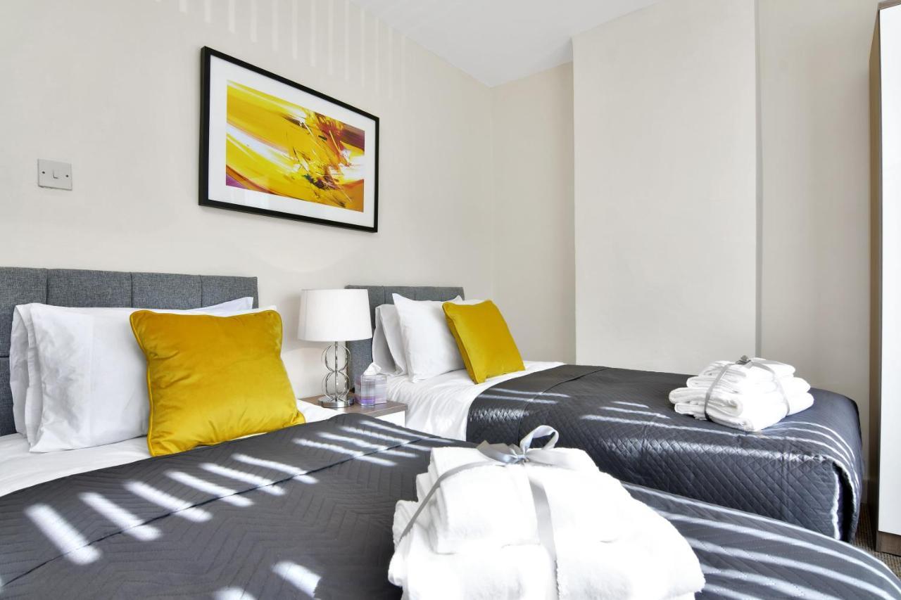 Xclusive Living Stay Near Airport & Nec, The Whitecroft Sheldon  Exterior photo