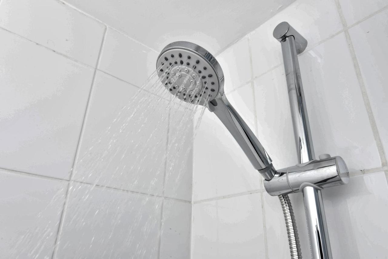Xclusive Living Stay Near Airport & Nec, The Whitecroft Sheldon  Exterior photo