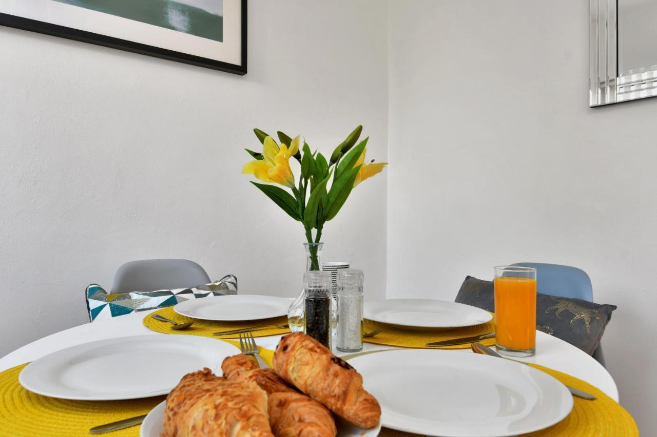 Xclusive Living Stay Near Airport & Nec, The Whitecroft Sheldon  Exterior photo